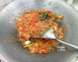 Foto langkah ke 5 dari resep Sambal Goreng Kentang, Bakso, dan Udang.
