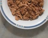 A picture of step 4 of Chicken stuffed buns.