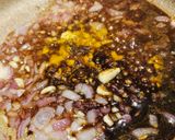 صورة لخطوة 3 من وصفة أرز بالملفوف والطماطم الكرزية