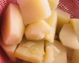Foto del paso 1 de la receta: Papitas rebozadas