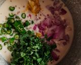 A picture of step 4 of Wheat flour chilla.