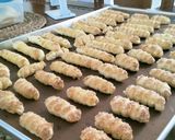 Foto langkah ke 4 dari resep Mini Cheese roll.