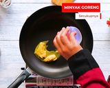 Foto langkah ke 4 dari resep Ayam Gurih Kacang Mede.