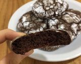 Foto del paso 8 de la receta: Galletas craqueladas de chocolate