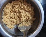 A picture of step 4 of Rava besan laddu.
