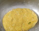 A picture of step 2 of Bottle gourd paratha.