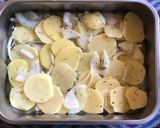 Foto langkah ke 4 dari resep Greek Moussaka.
