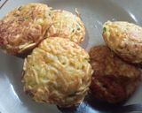 Foto langkah ke 5 dari resep Martabak Mie.