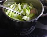 Hình bước làm 2 của món Canh chua tép