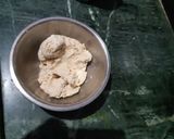 A picture of step 3 of Amritsari aloo kulcha.