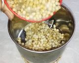 A picture of step 3 of Jowar and chikoo pie.