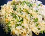 Hình bước làm 4 của món Cơm chiên cá mặn