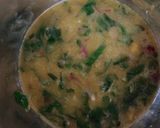Foto langkah ke 3 dari resep Telur Dadar Daun Kunyit.