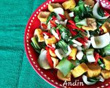 Foto langkah ke 6 dari resep Tumis Pac Choi Tahu Kuning.