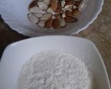 A picture of step 1 of Crunchy coffie sohan halwa.