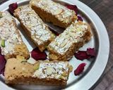 मिल्क केक(milk cake recipe in hindi) रेसिपी चरण 4 फोटो