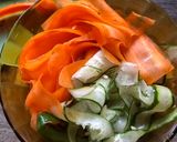 Gambar langkah 1 resipi Salad telur bunga.