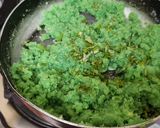 A picture of step 6 of Pan stuff gulkand masala modak.