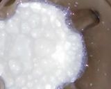 A picture of step 1 of Brownie shake.