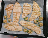 Foto del paso 5 de la receta: Merluzas rebozadas con pan rallado al pimentón...y tortitas 😋