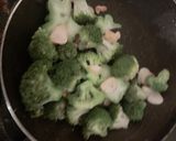 Foto langkah ke 2 dari resep Brokoli ca bawang putih.