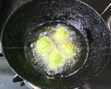 झटपट मुगडाळ पकोडे (moongdal pakoda recipe in marathi) रेसिपी स्टेप 2 फोटो 