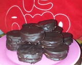 Foto del paso 8 de la receta: Alfajores borrachitos muy fáciles de hacer 👩‍🍳🍫