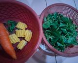 Foto langkah ke 1 dari resep Sayur Bening Bayam jagung.