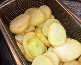 Foto del paso 1 de la receta: Cazuela (patatas con bacalao y huevos cocidos)