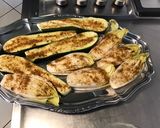 Une image de l'étape 4 de Jeunes endives et courgettes grillées aux épices.