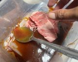 Foto langkah ke 2 dari resep Daging Slice Jamur Enoki.