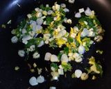 Foto del paso 5 de la receta: Spaguettis caseros con salsa de albahaca, ajos y tomates