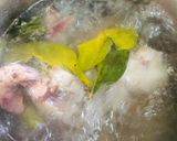 Foto langkah ke 1 dari resep Lontong Kikil Surabaya.