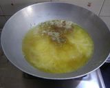 A picture of step 3 of Gujarati khichu.