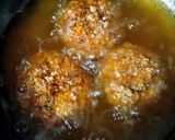A picture of step 5 of Peri Peri mushroom oats fritters.