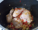 Foto del paso 1 de la receta: Risotto con pollo (arroz amarillo)