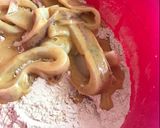 Gambar langkah 3 resipi Sotong Celup Tepung.