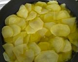 Foto del paso 1 de la receta: Patatas Panadera con Salsilla al Ajillo y Pistachos