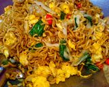 Foto langkah ke 6 dari resep Mie Goreng Jawa.