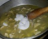 A picture of step 4 of Green Enchiladas (Mejjicanna Style).