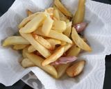 Foto del paso 2 de la receta Huevos rotos con jamón