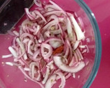 Foto del paso 1 de la receta: Dorada con cebolla roja