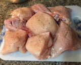 Foto del paso 1 de la receta: Pollo en salsa de Hongos #lacocinadegiri