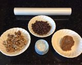 A picture of step 1 of Walnut Bon-Bons.