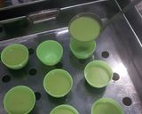 Foto langkah ke 6 dari resep Kue Lumpang / Kue Ijo.