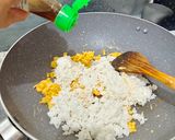 Foto langkah ke 3 dari resep Nasi Goreng Simple.