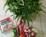 Foto langkah ke 1 dari resep Cah kangkung saori saus tiram.