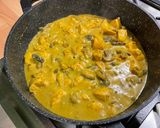 Une image de l'étape 14 de Poulet à la crème, champignons et épices.