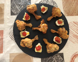 Foto del paso 5 de la receta: Jamoncitos de alas de pollo al limón con corazones rotos de alcachofa y pimiento asado
