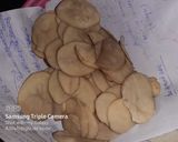 A picture of step 1 of Aloo onion bajji.